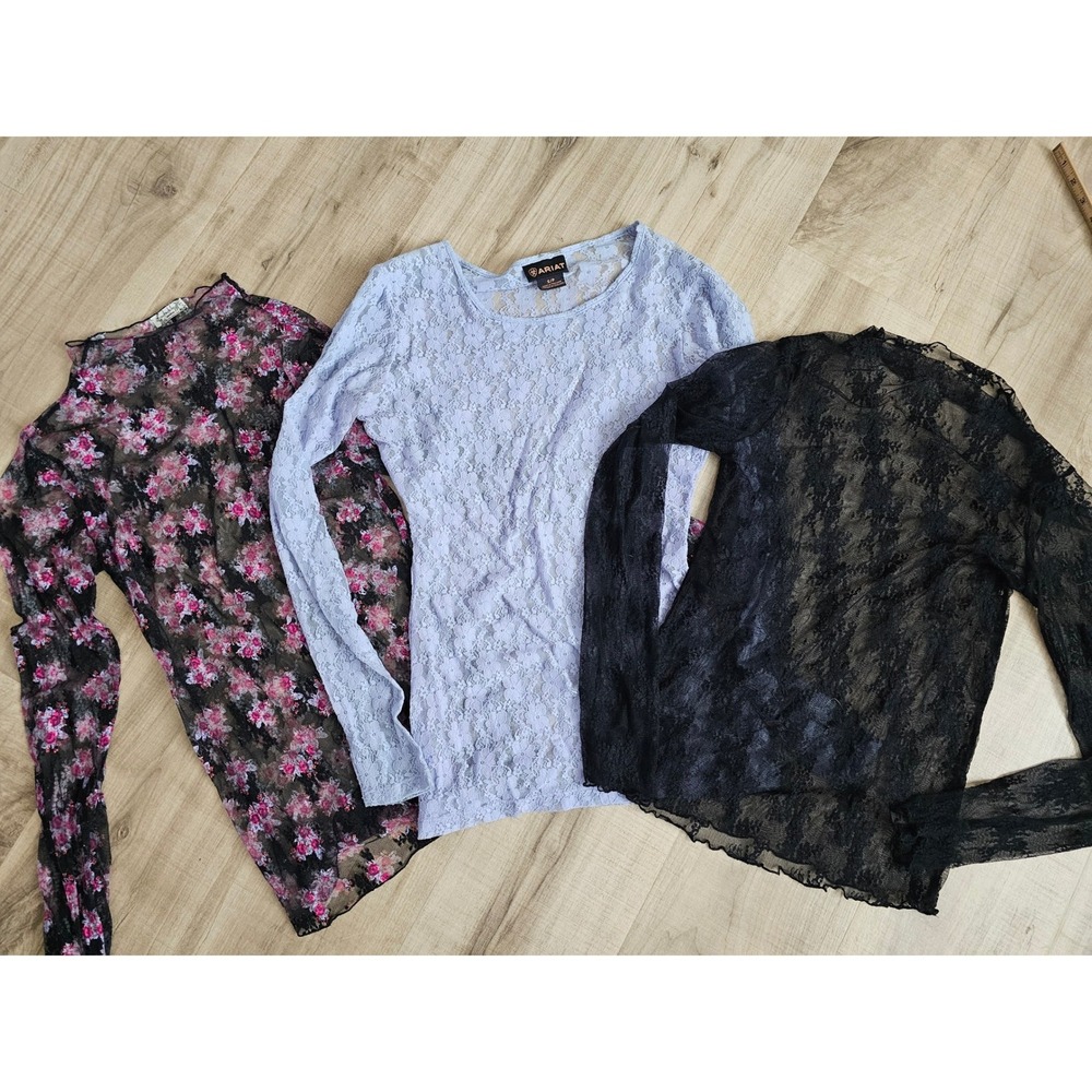 Lot of 3 Lace Mesh Long Sleeve Tops Ariat Zenana Free people floral Small
